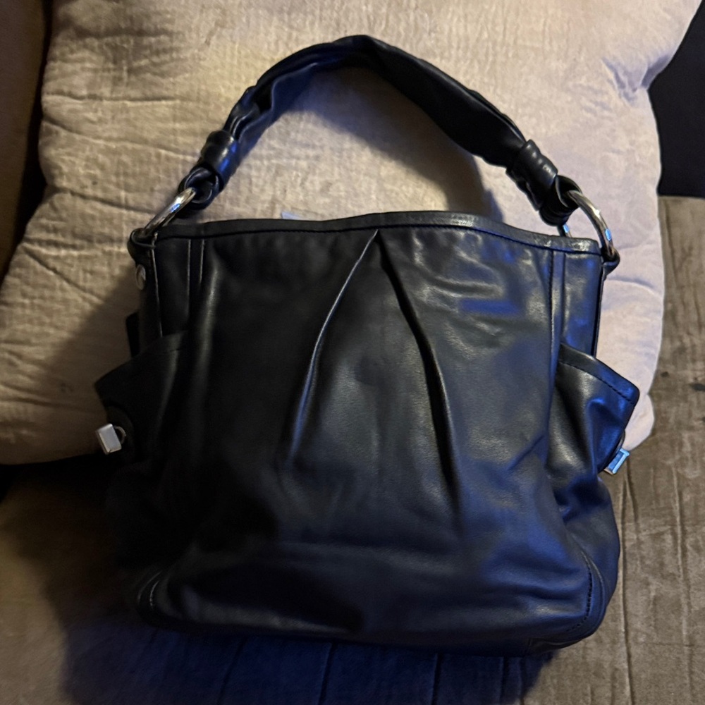 EC-Coach Chic Black Leather Hobo Bag - Picture 2 of 16